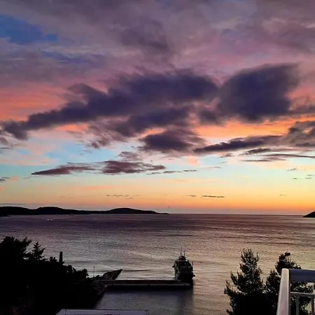 Feelhvar Along Bluelagoon Beach Hvar Town Exterior foto